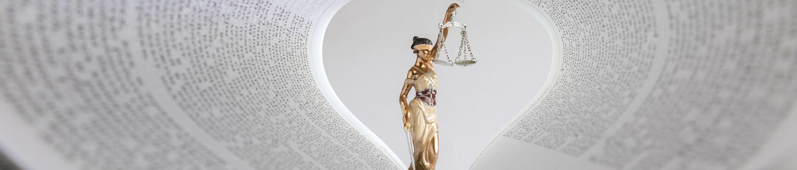 Justitia-Statue